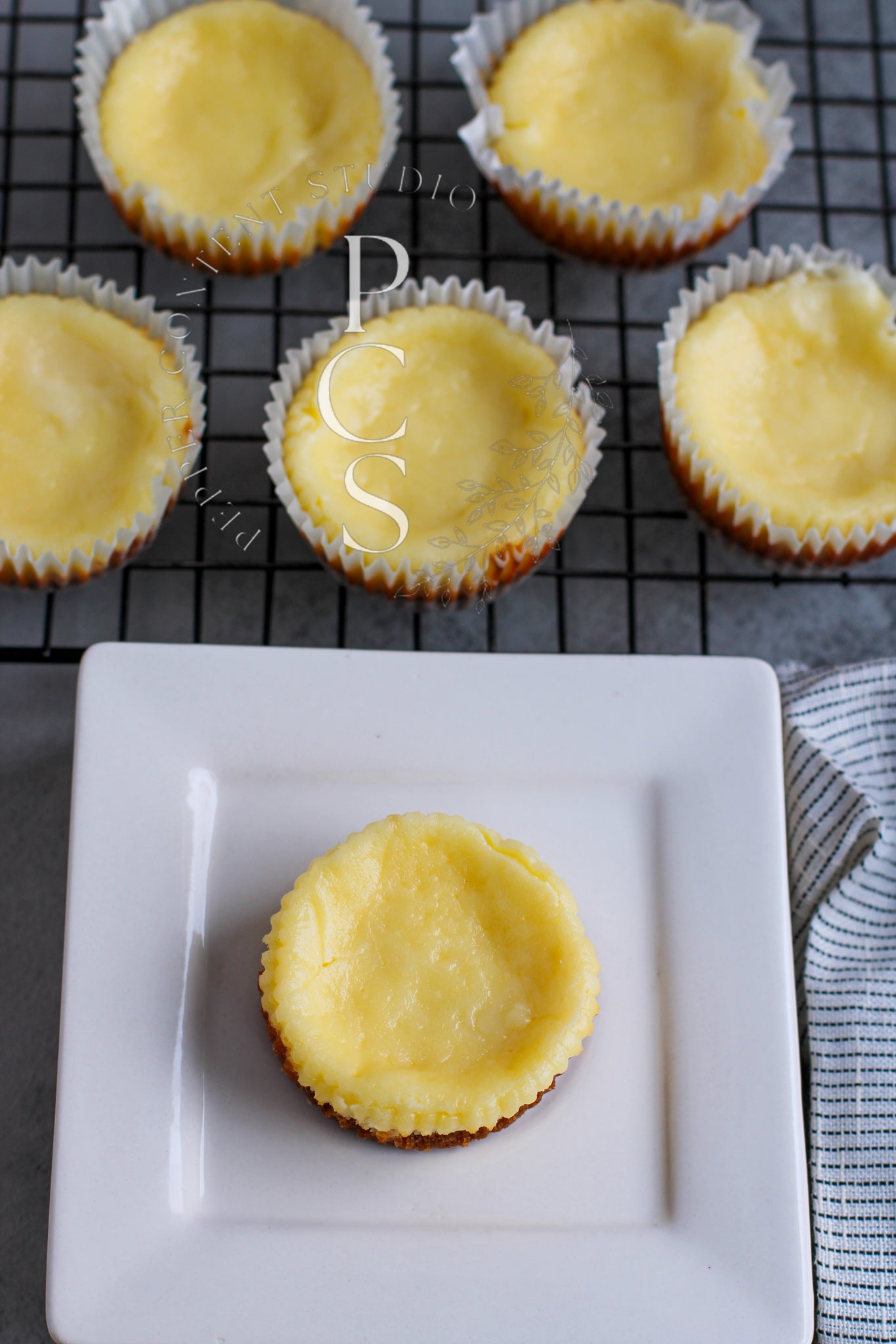 Gluten-Free Berry Topped Cheesecake Cups